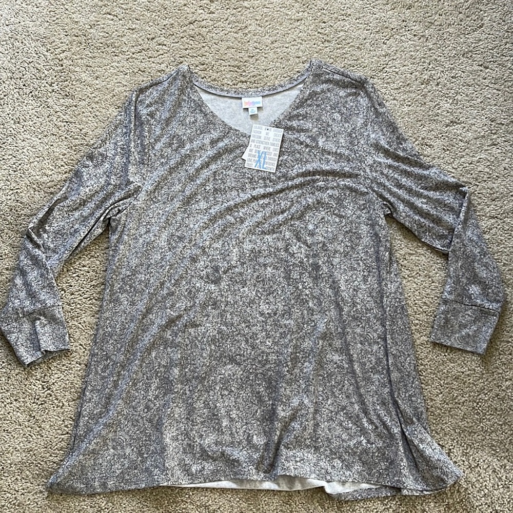 NWT LuLaRoe Elizabeth tunic top